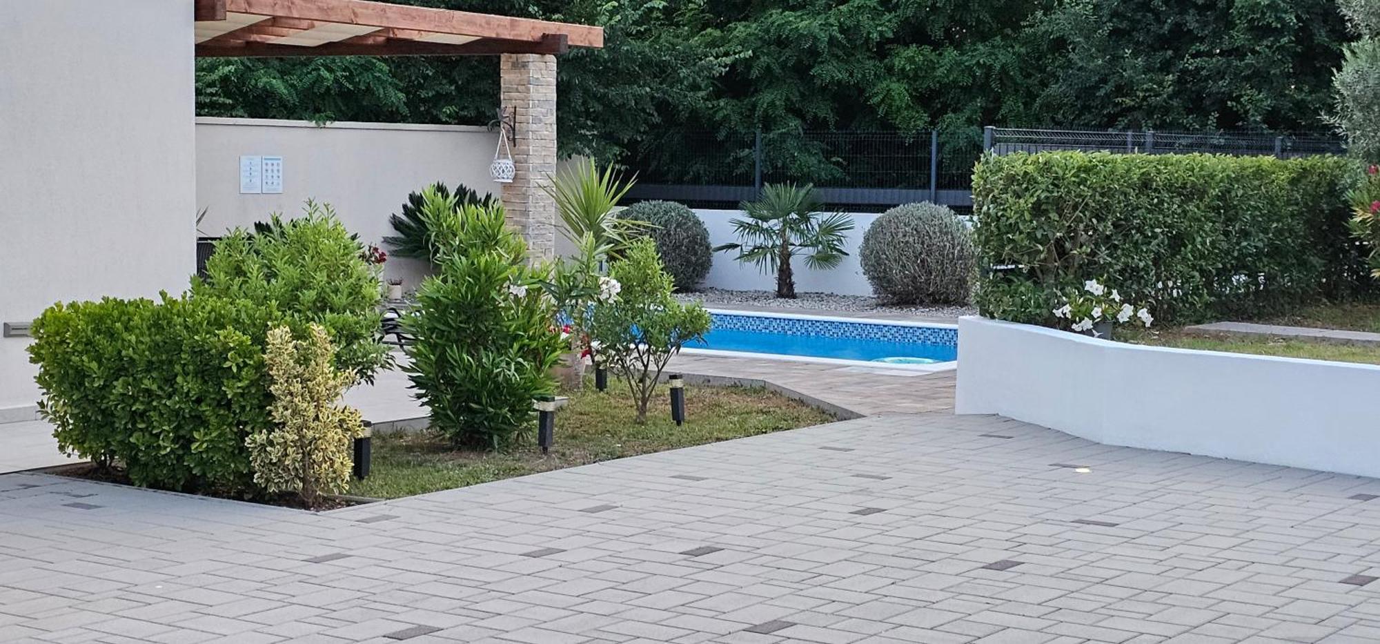 Happy House Villa ซาดาร์ ภายนอก รูปภาพ